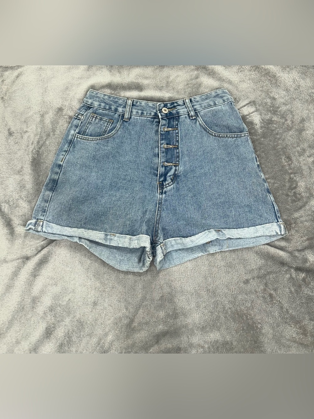 High-Waist Rolled Hem Denim Shorts - Blue